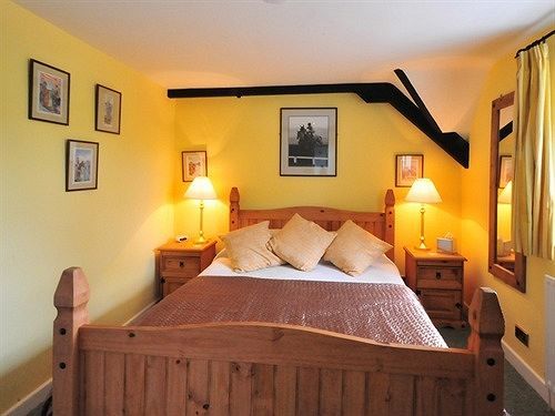 The Plough Temple Guiting